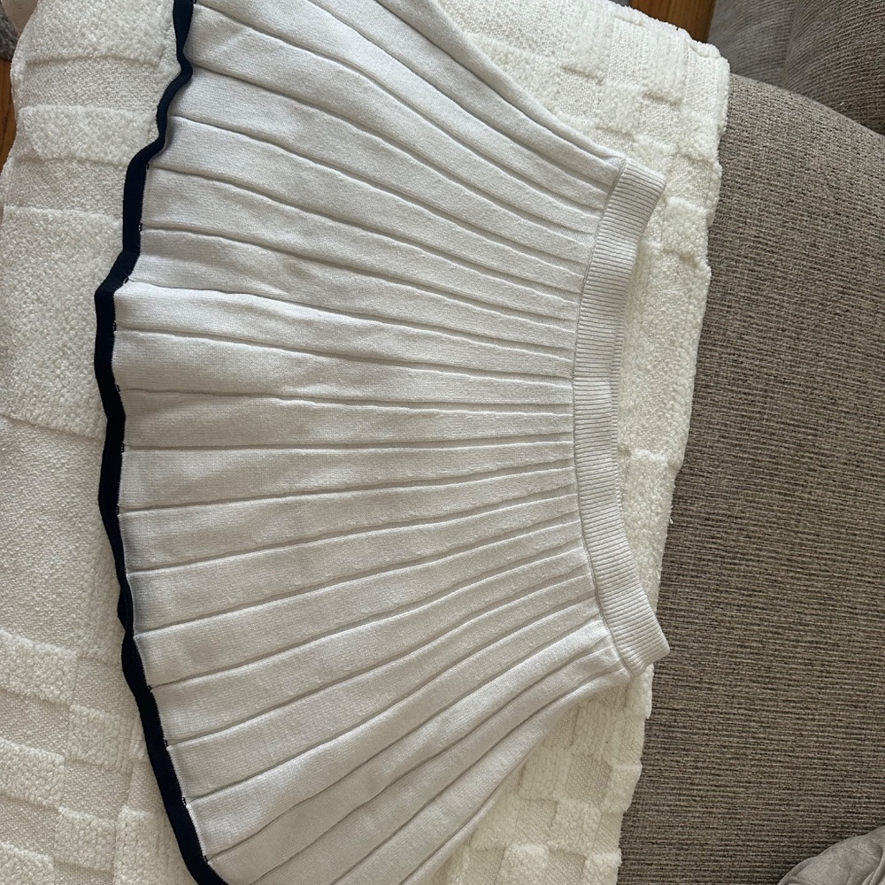 Matching 2 Piece Set - Picture 4 of 5